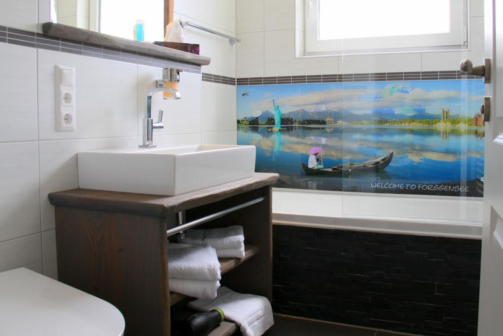 Ferienwohnung-Königsschlösser Füssen Zimmer foto